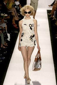 Oscar de la Renta - Vẻ đẹp dịu dàng - 7 Oscar de la Renta - Vẻ đẹp dịu dàng - 7