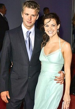 Reese Witherspoon và Ryan Phillippe "mỗi người một ngả" - 1