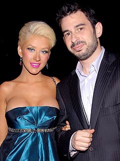 Christina Aguilera chia sẻ hạnh phúc với người hâm mộ - 1