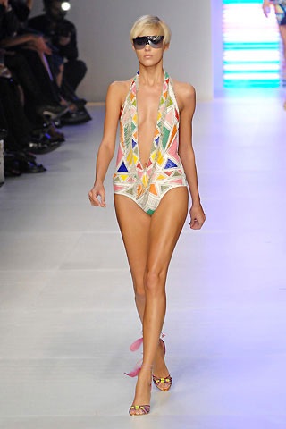 Tươi trẻ với BST xuân/hè 2008 của Emilio Pucci - 27 Tươi trẻ với BST xuân/hè 2008 của Emilio Pucci - 27