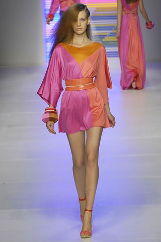 Tươi trẻ với BST xuân/hè 2008 của Emilio Pucci - 7 Tươi trẻ với BST xuân/hè 2008 của Emilio Pucci - 7