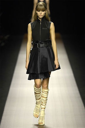 Cá tính với BST xuân/hè 2008 của Givenchy - 24
