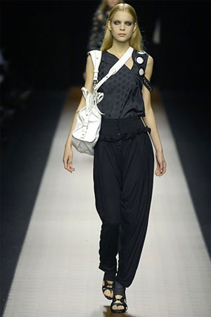 Cá tính với BST xuân/hè 2008 của Givenchy - 30