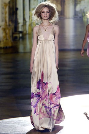 Bay bổng với BST xuân/hè 2008 của Roberto Cavalli - 2