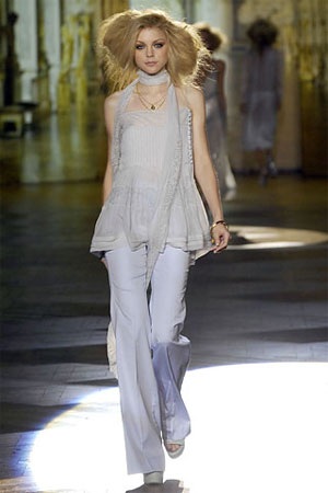 Bay bổng với BST xuân/hè 2008 của Roberto Cavalli - 24