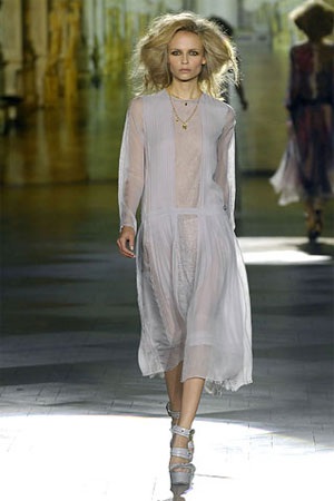 Bay bổng với BST xuân/hè 2008 của Roberto Cavalli - 25