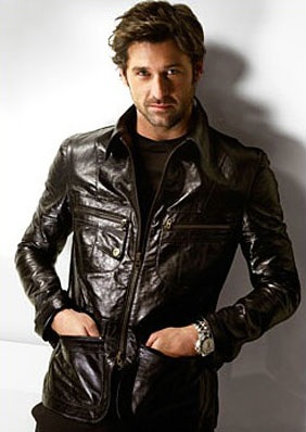 “Chân dài” và diễn viên “câu khách” cho Versace - 20 “Chân dài” và diễn viên “câu khách” cho Versace - 20