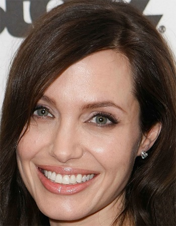 Angelina Jolie ca ngợi Clint Eastwood - 1 Angelina Jolie ca ngợi Clint Eastwood - 1