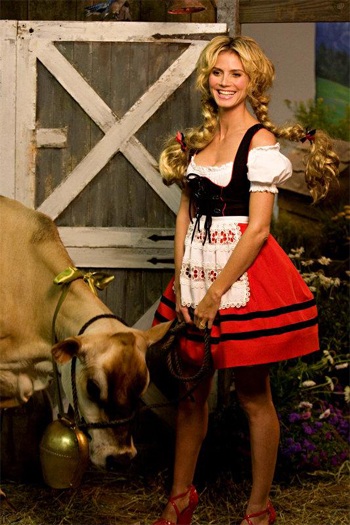 "Siêu mẫu nội y" Heidi Klum quảng cáo sữa! - 3