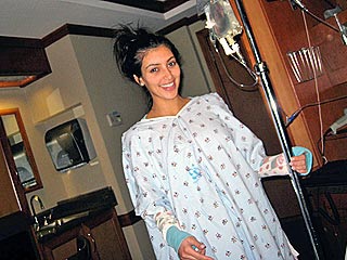 Kim Kardashian mừng sinh nhật trong bệnh viện - 1