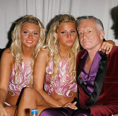 Ông chủ Playboy đã tìm được “bồ” mới - 1