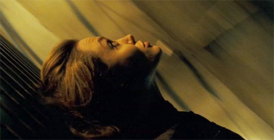 Cảnh "nóng" đầu tiên của Angie trong "Wanted" - 10