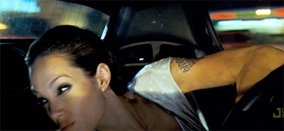 Cảnh "nóng" đầu tiên của Angie trong "Wanted" - 7