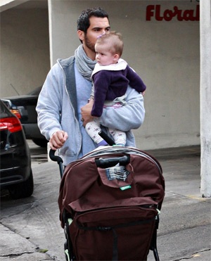 Con gái Jessica Alba giống bố như "đúc" - 4 Con gái Jessica Alba giống bố như "đúc" - 4