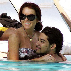 Lindsay Lohan phủ nhận tin chia tay “người yêu” - 2