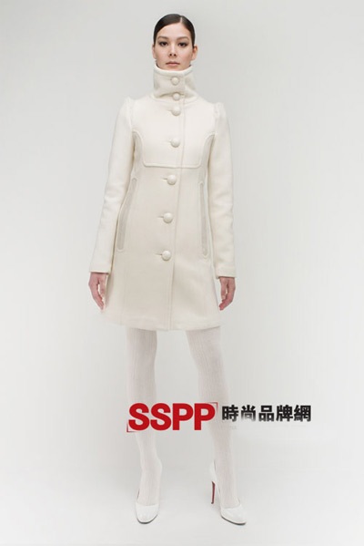 Những mẫu áo khoác dạ độc đáo của Mackage - 5