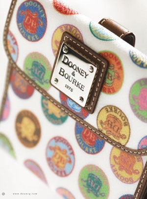 Sành điệu với BST túi xách Dooney & Bourke  - 14