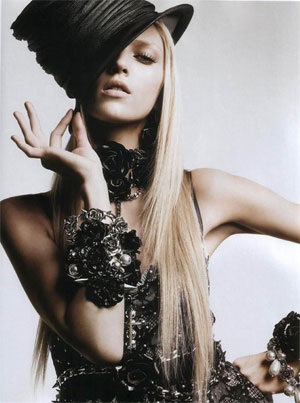 Bộ ảnh cuốn hút của “thiên thần chân dài” Anja Rubik - 2 Bộ ảnh cuốn hút của “thiên thần chân dài” Anja Rubik - 2