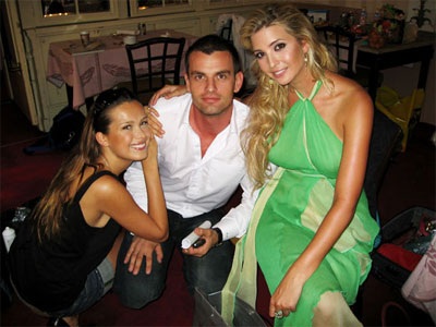 12 "chân dài" đình đám làm từ thiện - 5