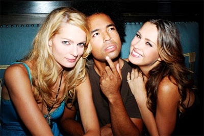 12 "chân dài" đình đám làm từ thiện - 6