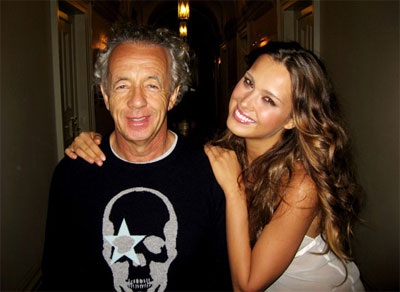 12 "chân dài" đình đám làm từ thiện - 7