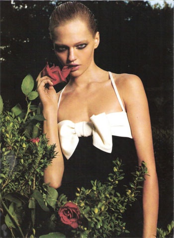 “Búp bê chân dài” Sasha “xông đất” Harper's Bazaar  - 7