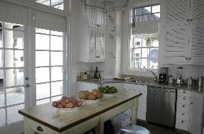 Thăm quan “dinh thự” của cô nàng Mimi - 5