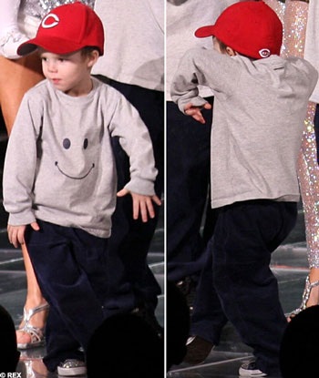 Xem cậu út nhà Beck nhảy Breakdance - 11