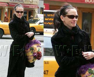 “Người đàn bà đẹp” xấu tệ khi không trang điểm - 2 “Người đàn bà đẹp” xấu tệ khi không trang điểm - 2