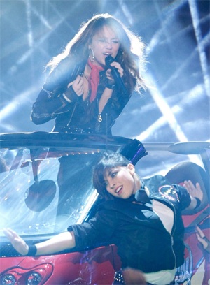 Người đẹp tuổi teen Miley Cyrus được tôn vinh - 8