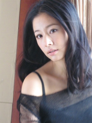 Lâm Tâm Như chụp ảnh “nóng”  - 5