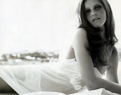 Vẻ đẹp dễ thương của “chân dài” Cintia Dicker  - 8