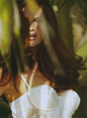 Vẻ đẹp dễ thương của “chân dài” Cintia Dicker  - 11