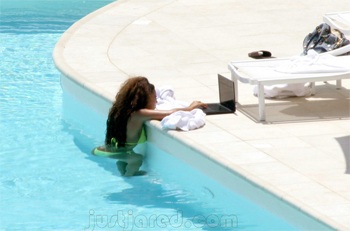 Những hình ảnh mới nhất của Beyonce và Jay-Z  - 4