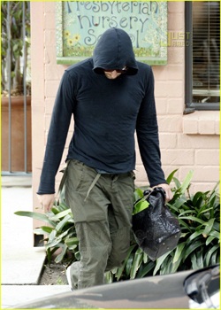 Những hành động kỳ quặc của vợ chồng Gwyneth Paltrow! - 5 Những hành động kỳ quặc của vợ chồng Gwyneth Paltrow! - 5