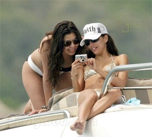 Cùng "thưởng thức" bữa tiệc tiền hôn nhân của nàng Eva quyến rũ - 7 Cùng "thưởng thức" bữa tiệc tiền hôn nhân của nàng Eva quyến rũ - 7