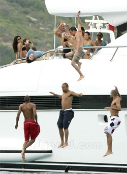 Cùng "thưởng thức" bữa tiệc tiền hôn nhân của nàng Eva quyến rũ - 5 Cùng "thưởng thức" bữa tiệc tiền hôn nhân của nàng Eva quyến rũ - 5