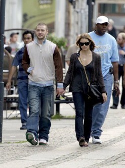 Hành động khiếm nhã của Justin Timberlake - 1 Hành động khiếm nhã của Justin Timberlake - 1