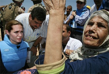 Angelina Jolie đã tới Iraq và Syria  - 2