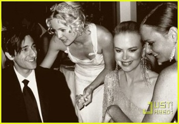 Những khoảnh khắc “độc” của sao - 12 Những khoảnh khắc “độc” của sao - 12