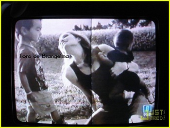 Những khoảnh khắc “độc” của sao - 3 Những khoảnh khắc “độc” của sao - 3