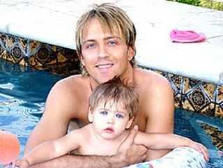 Hình ảnh mới nhất của con gái "quả bom sex” Anna Nicole Smith  - 3