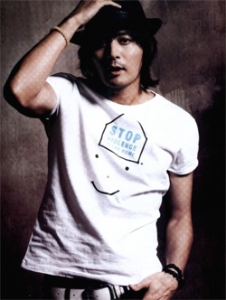 “Hãy dừng ngay nạn bạo hành trong gia đình” - 3 “Hãy dừng ngay nạn bạo hành trong gia đình” - 3