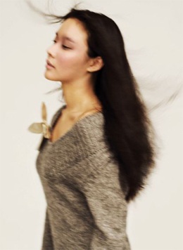 Phong cách thời trang của “Người phụ nữ quyến rũ nhất Hàn Quốc” - 6 Phong cách thời trang của “Người phụ nữ quyến rũ nhất Hàn Quốc” - 6