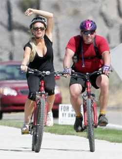 Lindsay Lohan đã xuất hiện trở lại - 4 Lindsay Lohan đã xuất hiện trở lại - 4