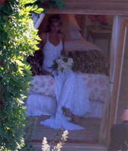 Lại một cặp sao bí mật đám cưới - 2