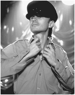 Tom Cruise - Người đàn ông "bé nhỏ" gợi tình nhất thế giới - 10 Tom Cruise - Người đàn ông "bé nhỏ" gợi tình nhất thế giới - 10