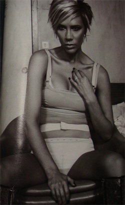 Vợ chồng nhà Beck “tình tứ” trên tạp chí W - 2