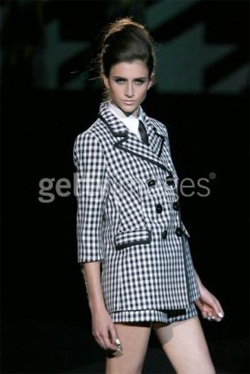 Gwen Stefani ra mắt BST thời trang Xuân/Hè 2008 - 13