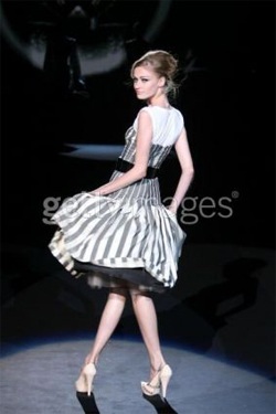 Gwen Stefani ra mắt BST thời trang Xuân/Hè 2008 - 4